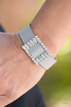 Load image into Gallery viewer, Diamond Diva Silver Bracelet
